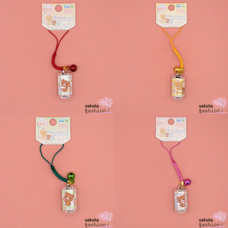 San-X Bär Rilakkuma Chairoikoguma Omikuji Schlüsselanhänger Motiv Glöckchen Rot Rosa Gelb Grün Accessoire Merchandise Japan Kawaii rilakkuma chairoikoguma omikuji keychain