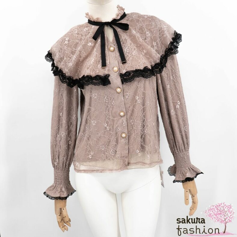 Rojita Spitzenbluse Rosa Langarm Perlmuttknöpfe Capedesign Rüschensaum Kragenschleife Schwarz Raffung Japan Kawaii lace cape blouse pink