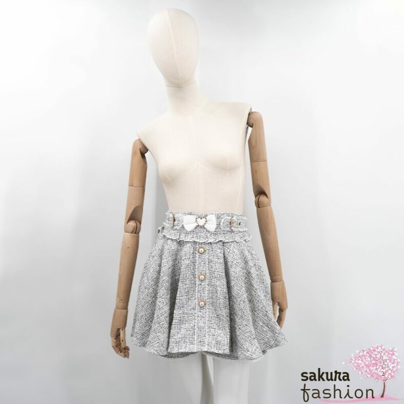 Rojita Hosenrock Tweed Grau Schnallendetail Tailliert Spitze Rüschen Zierknöpfe Schmuckknöpfe Schleife Glitzerherz Japan Kawaii side buckle tweed skirt pants gray