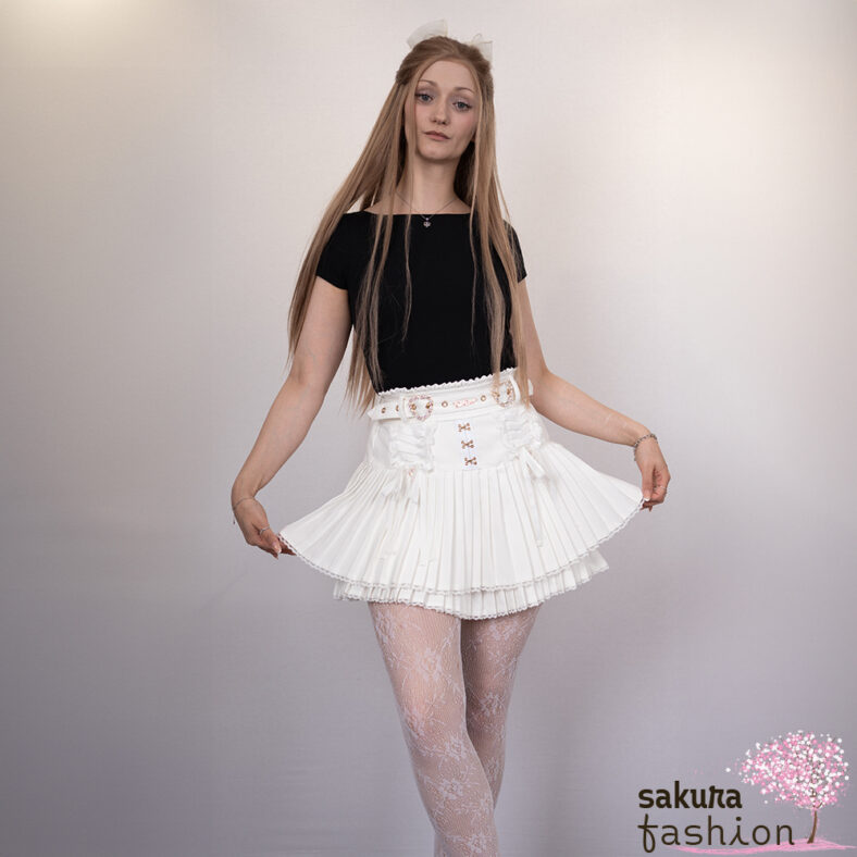 Liz Lisa Hosenrock Rock Plissee Weiß Logo Gürtel Japan Kawaii